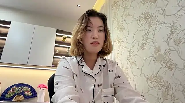 Pertunjukan Kamera Web ShirleneCastoe