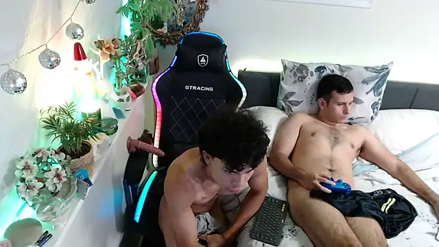 Kevinjchan1's Live XXX Chat