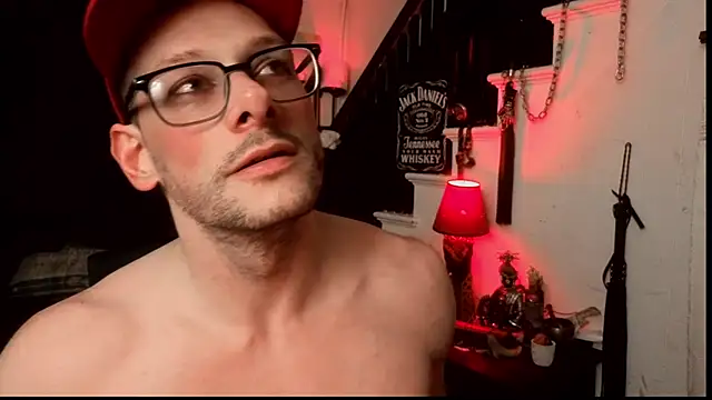 MasterDaddyCool élő XXX-chatje