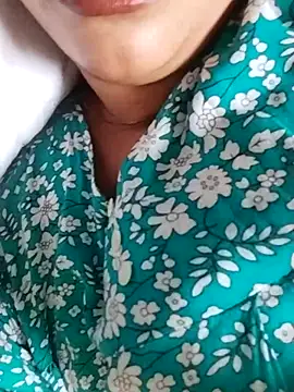 XXX chat uživo modela fatineae1