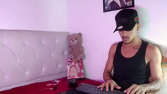 Angel_foxc13 Adlı Modelin Canlı XXX Sohbeti