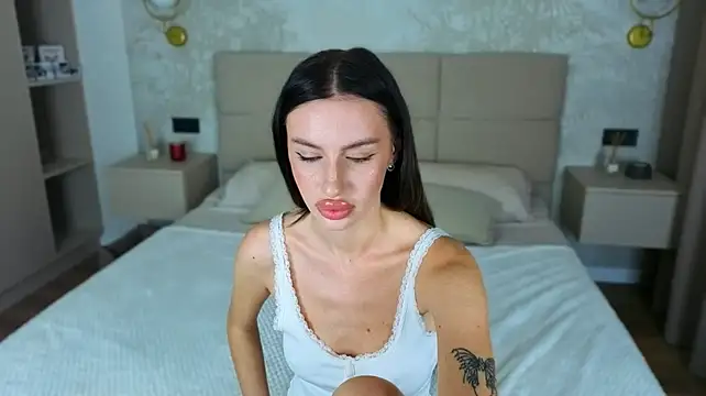 Snow_WhiteeeX: онлайн-секс-чат