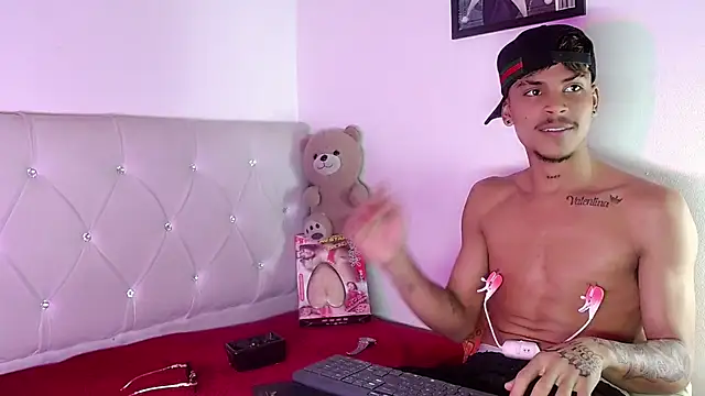 Angel_foxc13's Live XXX Chat