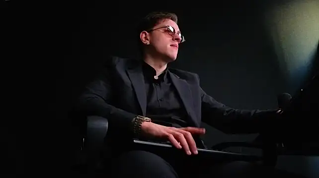 Онлайн чат XXX FelixStarkk