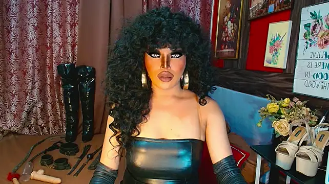 צ'אט XXX בשידור חי של demonfuta
