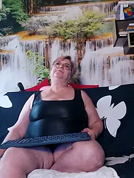 QueenPammy1 Chat XXX live