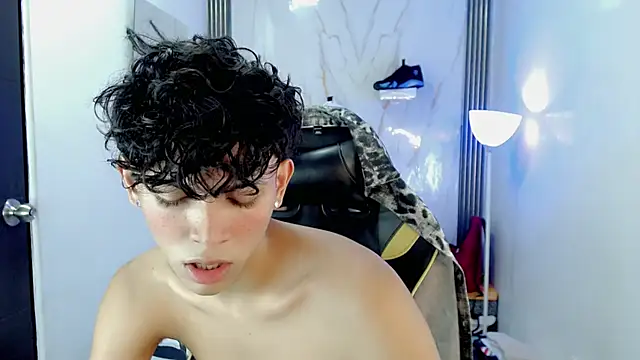 FUNNY_DICK_ live XXX chat