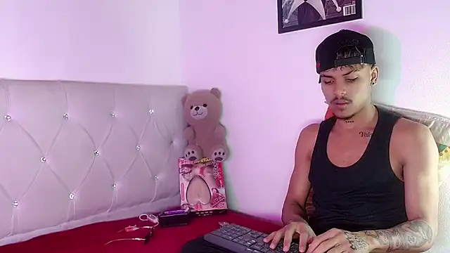 צ'אט XXX בשידור חי של Angel_foxc13