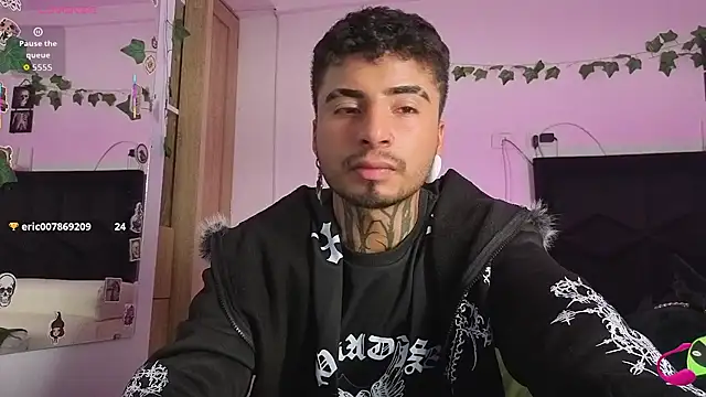 دردشة JuanCamiilo_66 الجنسية المباشرة