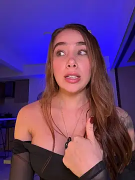 Chat +18 de lanataylor_7 ao vivo