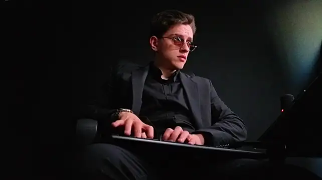 FelixStarkk Live XXX Chat