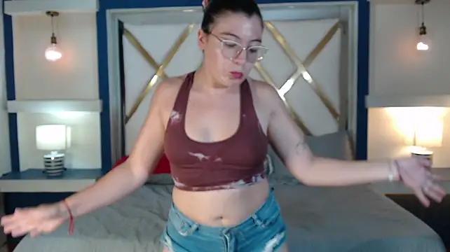 allison_mc – Naživo XXX chat