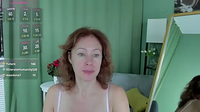 LeticiaRomano live XXX chat