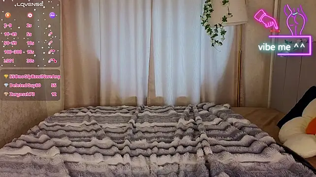 Ricki_Bloom: онлайн-секс-чат