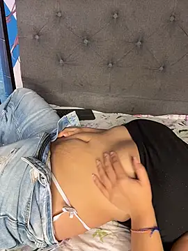 Im_Little's Live XXX Chat