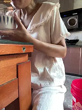 cmvoo 现场XXX聊天