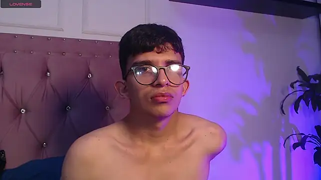 Slendy_club Live XXX-chat