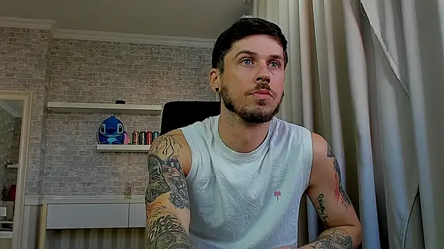 JonahShaw Webcam show