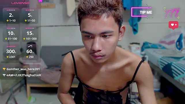 Pokazy przed kamerką – Asian_Ainsley