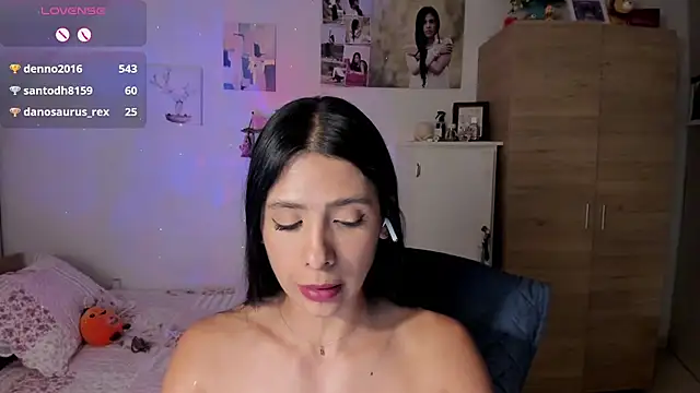Veronikolsen-'s Live Chat Room