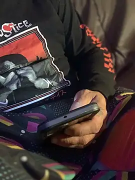Ldnick69 élő XXX-chatje