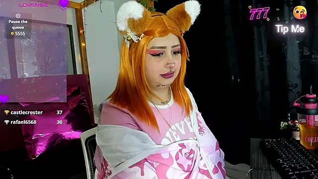 Živý XXX chat lussyevans24