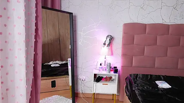 BambiRoses Live XXX-chat