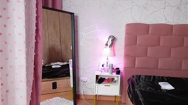 Онлайн чат XXX BambiRoses