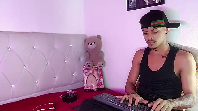 Angel_foxc13 现场XXX聊天