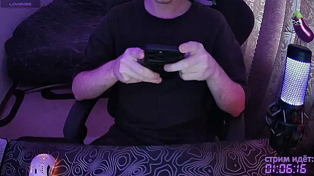 צ'אט XXX בשידור חי של fame_bc