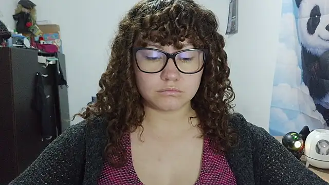 curly_greeneyed Live XXX-Chat