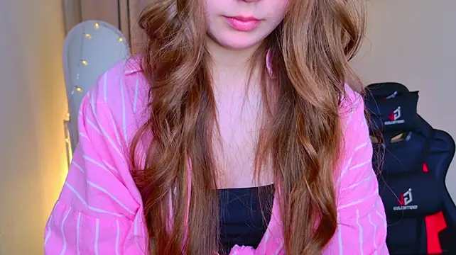 RileyBloomss 现场XXX聊天