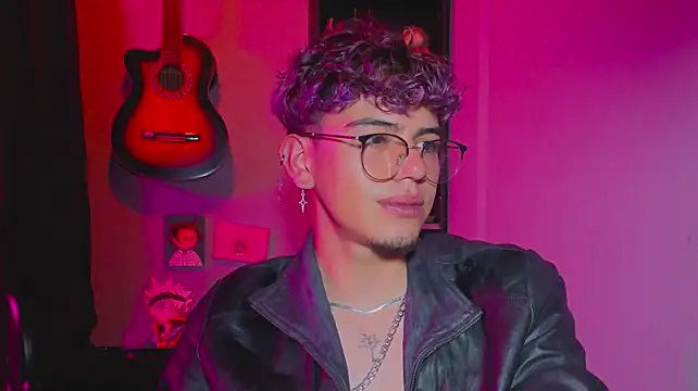 Živý XXX chat MikeyKuro