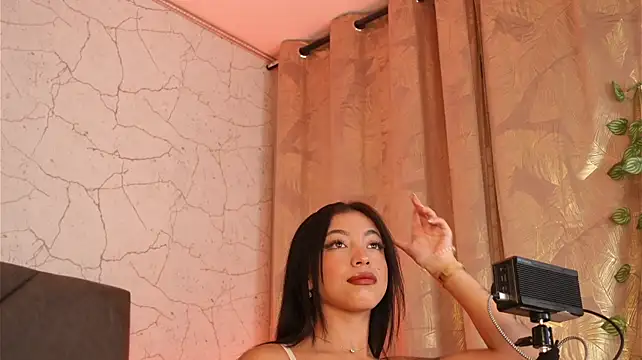 IsabelaWhite live XXX chat
