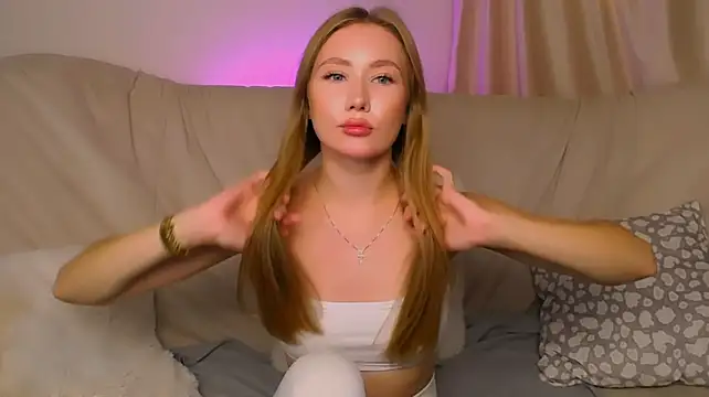 EllyColins' Live XXX Chat