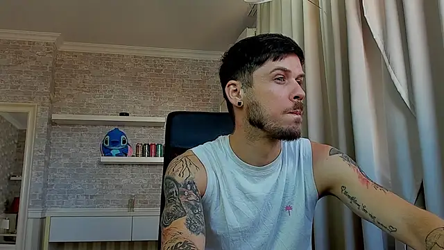 JonahShaw Chat XXX live