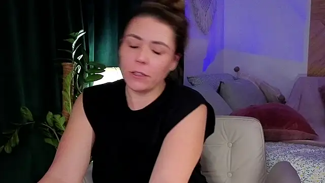 Ellie-Elizabeth 라이브 XXX 채팅
