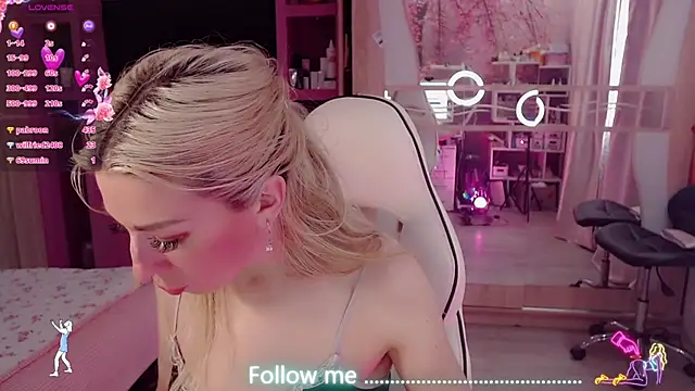 AnnieGOld_ Live XXX-chat