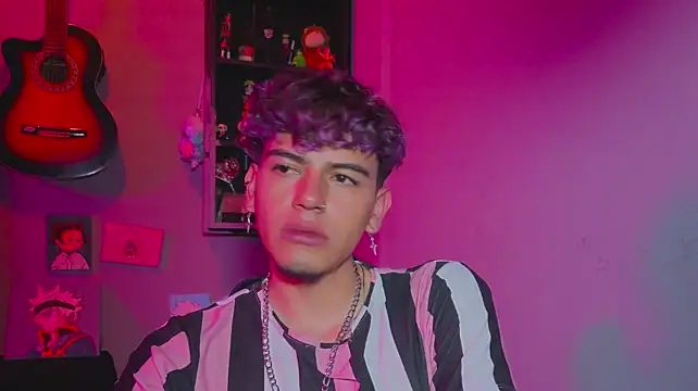 Chat XXX ao vivo de MikeyKuro