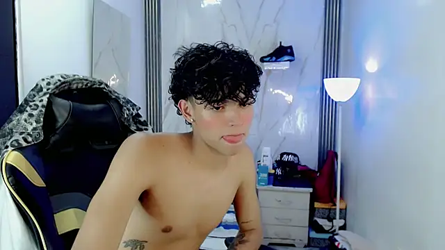 Czat XXX na żywo – FUNNY_DICK_