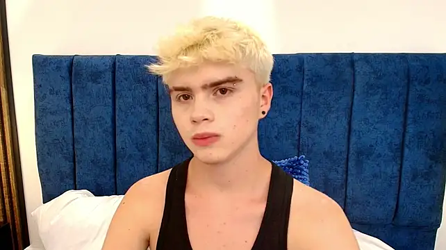 Czat XXX na żywo – Ian_Stone
