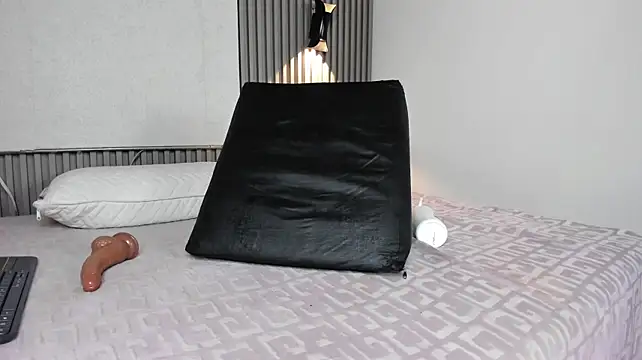 Zafiiraa's Live XXX Chat