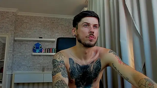 צ'אט XXX בשידור חי של JonahShaw