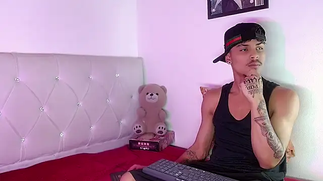 Angel_foxc13 লাইভ XXX চ্যাট
