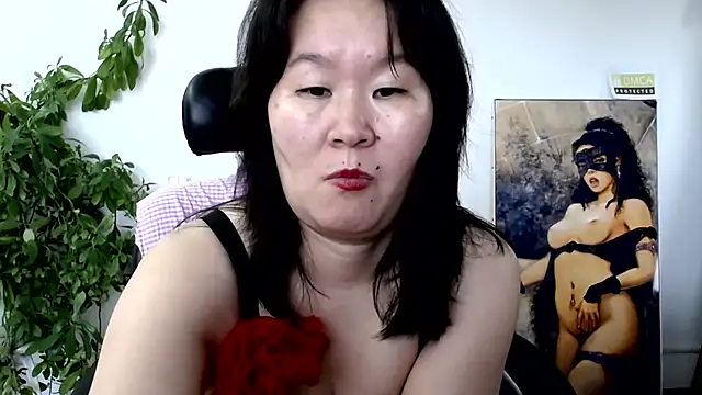 XXX chat uživo modela Akira_xx