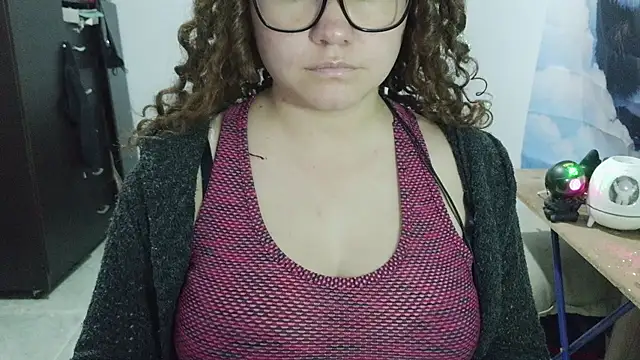 Czat XXX na żywo – curly_greeneyed
