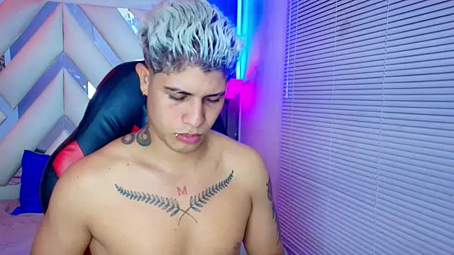 dominic_connor's Live XXX Chat