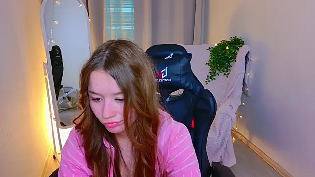 Chat +18 de RileyBloomss ao vivo