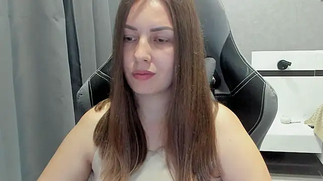 دردشة Mia_shy1 الجنسية المباشرة