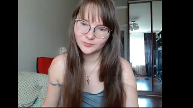 KiraGoldens Chat XXX in diretta
